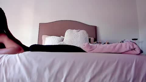 Yaya online show from October 20, 2025, 10:54 pm