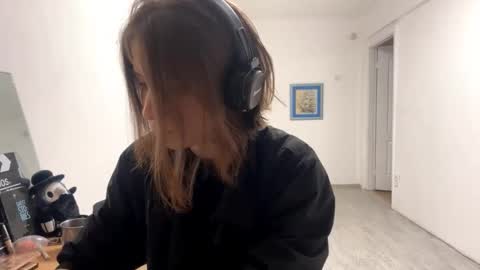 Snapshot of samdenafo chatting on November 10, 2025, 11:20 am Lana online show from November 10, 2025, 11:20 am