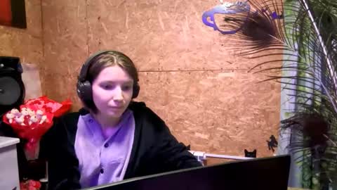 Snapshot of samdenafo chatting on November 16, 2025, 4:23 pm Lana online show from November 16, 2025, 4:23 pm