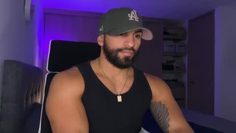 Snapshot of samdornan chatting on February 11, 2025, 10:18 pm Sam Dornan online show from February 11, 2025, 10:18 pm