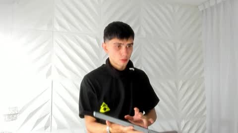 Sam  online show from January 3, 2025, 12:30 pm