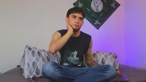 Snapshot of samevansx chatting on September 25, 2025, 2:32 pm samevansx online show from September 25, 2025, 2:32 pm