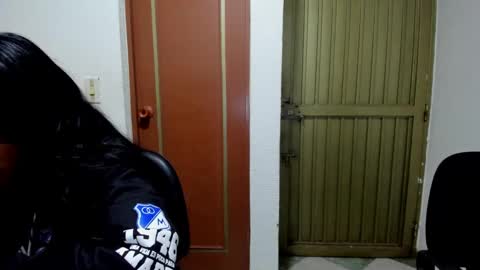 sami_cutte online show from January 14, 2025, 4:40 pm