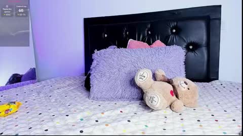 samiacooper25 online show from February 9, 2026, 1:20 am