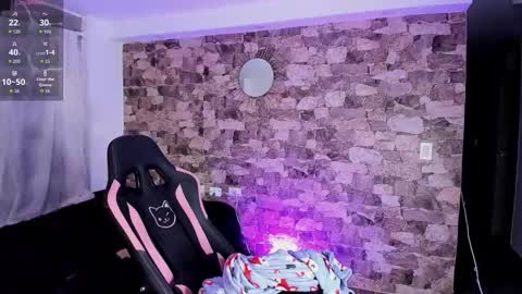 samiacooper25 online show from February 13, 2026, 4:52 am