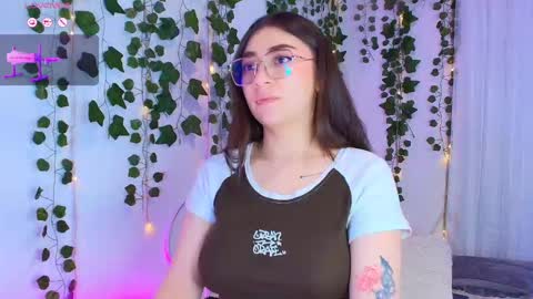 samii evans  online show from October 9, 2025, 4:21 am