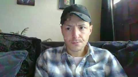 Snapshot of samlatty007 chatting on January 17, 2025, 1:46 pm sexy lad looking for fun online show from January 17, 2025, 1:46 pm