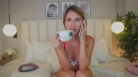 Ana online show from May 22, 2026, 1:35 am
