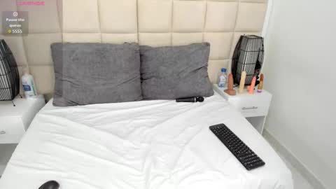 Nice to meet you guys my name is Lina. online show from October 26, 2025, 2:01 pm