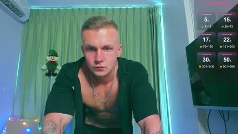 Snapshot of samuel_andrew chatting on December 19, 2024, 5:29 am Samuel online show from December 19, 2024, 5:29 am