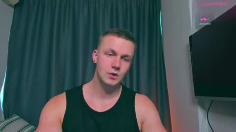 Snapshot of samuel_andrew chatting on February 18, 2025, 4:58 am Samuel online show from February 18, 2025, 4:58 am