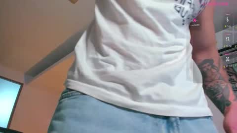 Snapshot of samuel_andrew chatting on October 11, 2025, 5:17 am Samuel online show from October 11, 2025, 5:17 am