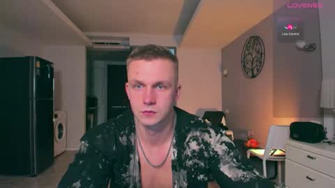 Snapshot of samuel_andrew chatting on October 12, 2025, 5:28 am Samuel online show from October 12, 2025, 5:28 am