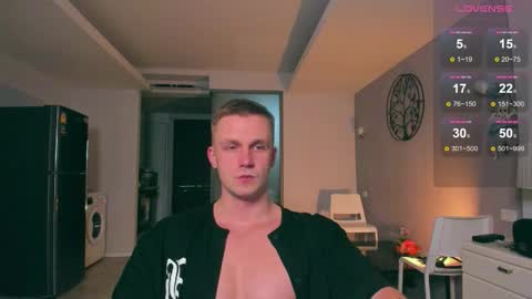 Snapshot of samuel_andrew chatting on October 20, 2025, 2:56 am Samuel online show from October 20, 2025, 2:56 am