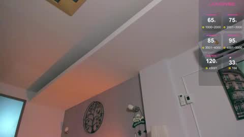 Snapshot of samuel_andrew chatting on November 23, 2025, 2:33 am Samuel online show from November 23, 2025, 2:33 am