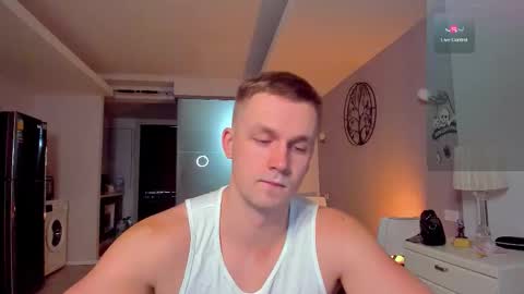 Snapshot of samuel_andrew chatting on November 27, 2025, 4:03 am Samuel online show from November 27, 2025, 4:03 am