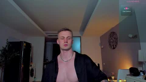 Samuel online show from April 1, 2026, 6:58 am