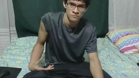 samuel_hills_ii online show from February 17, 2026, 1:51 pm