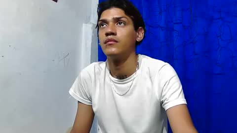 Snapshot of samuel_sincee chatting on April 7, 2026, 8:37 am Samuel Sincee online show from April 7, 2026, 8:37 am