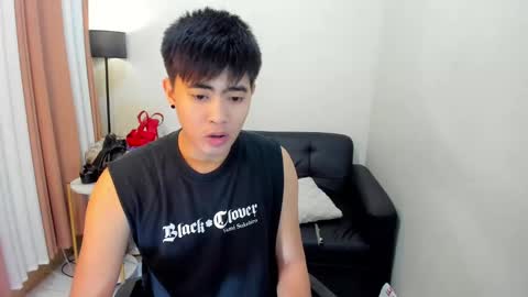 Snapshot of samuelangelo chatting on December 25, 2024, 6:30 pm Sam online show from December 25, 2024, 6:30 pm