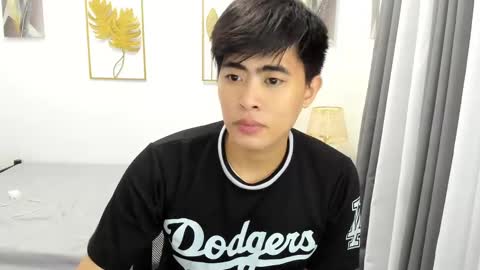 Snapshot of samuelangelo chatting on March 6, 2025, 5:22 pm Sam online show from March 6, 2025, 5:22 pm