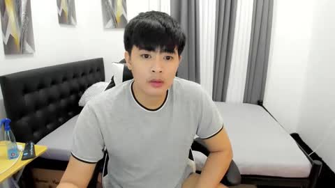 Snapshot of samuelangelo chatting on December 1, 2025, 5:51 pm Sam online show from December 1, 2025, 5:51 pm