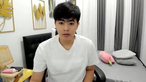 Sam online show from April 15, 2026, 8:32 am