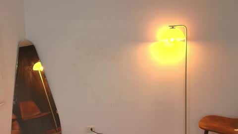 Snapshot of samy_jonnes_ chatting on September 27, 2025, 12:48 am Hello I am absent due to a family calamity I will return soon-hola estoy ausente por un problema familiar volvere pronto. online show from September 27, 2025, 12:48 am