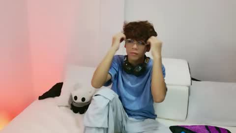 Sammy online show from July 20, 2026, 2:59 am