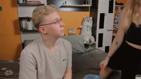 SamyScott online show from December 20, 2025, 7:59 am