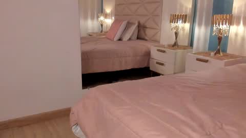 samysharky online show from March 3, 2025, 4:35 pm