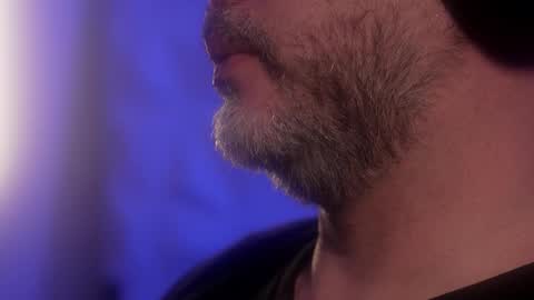 Snapshot of sanders_white chatting on October 17, 2025, 2:15 am Sanders online show from October 17, 2025, 2:15 am