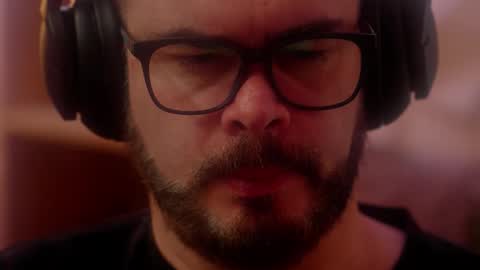 Sanders online show from January 8, 2026, 6:32 pm