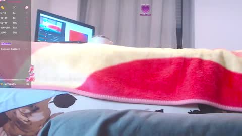 Snapshot of sandra10031989 chatting on December 3, 2024, 5:45 pm Sandra online show from December 3, 2024, 5:45 pm