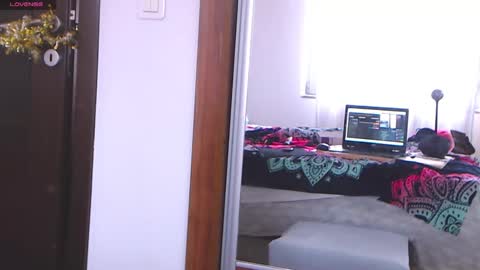 Snapshot of sandra10031989 chatting on March 1, 2025, 2:44 pm Sandra online show from March 1, 2025, 2:44 pm