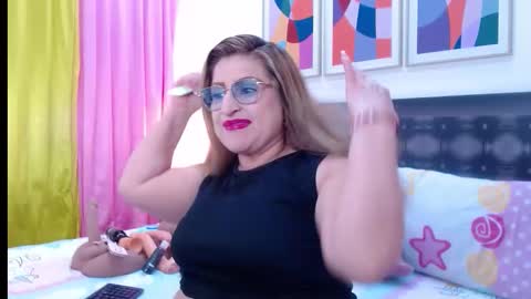 SANDRA online show from January 18, 2026, 10:19 am