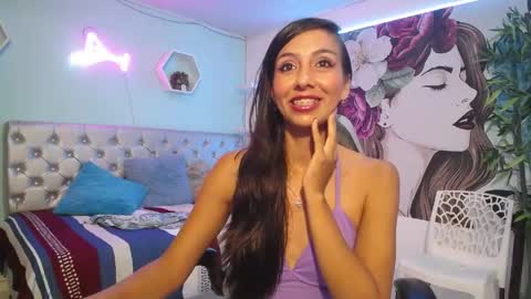 sandra  online show from April 25, 2026, 10:51 pm