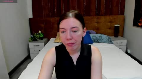 Sandra online show from June 4, 2026, 1:44 am