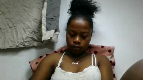 sandraalyd online show from July 15, 2026, 3:56 am