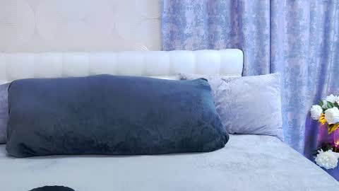 Snapshot of sandrami__ chatting on September 20, 2025, 9:43 am Sandra online show from September 20, 2025, 9:43 am