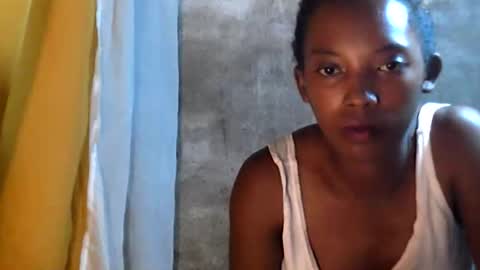 Snapshot of sandrine718 chatting on January 9, 2026, 1:25 pm sandrine718 online show from January 9, 2026, 1:25 pm