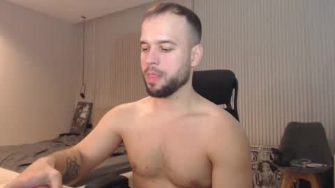 Snapshot of sandro_best chatting on October 26, 2025, 11:05 am DeAlex online show from October 26, 2025, 11:05 am