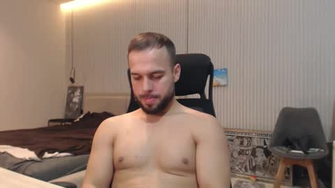 Snapshot of sandro_best chatting on November 2, 2025, 11:01 am DeAlex online show from November 2, 2025, 11:01 am