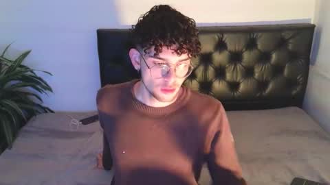 sandro_vitali online show from October 16, 2025, 5:41 am