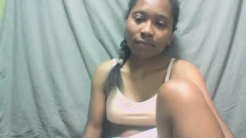 sandy735579 online show from October 17, 2025, 8:22 pm