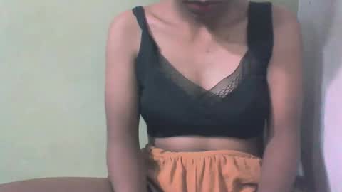 sandy735579 online show from January 19, 2026, 4:33 pm