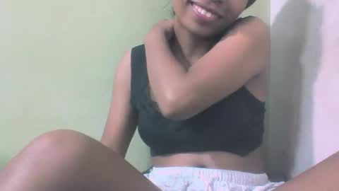 sandy735579 online show from February 25, 2026, 7:34 pm