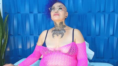 Sandy Rose online show from January 1, 2025, 7:53 pm