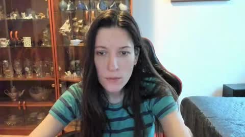 Sandy online show from December 2, 2024, 10:39 am