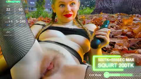 sansa_staark online show from October 14, 2025, 7:20 am